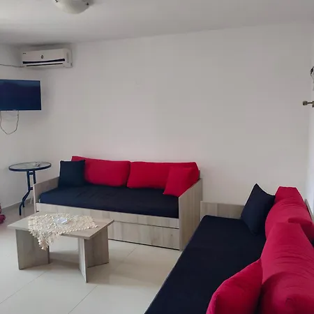 Апартаменты Vigla House