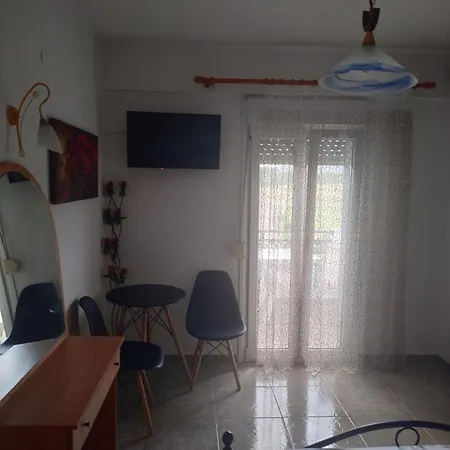 Vigla House *