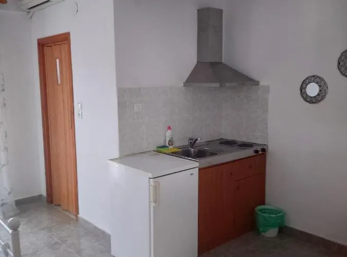 Vigla House *