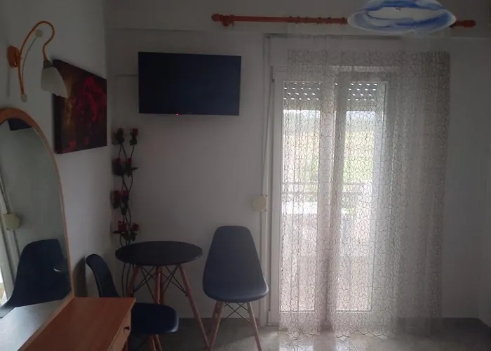 Vigla House *